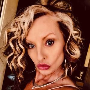 Meet your Posher, Libby